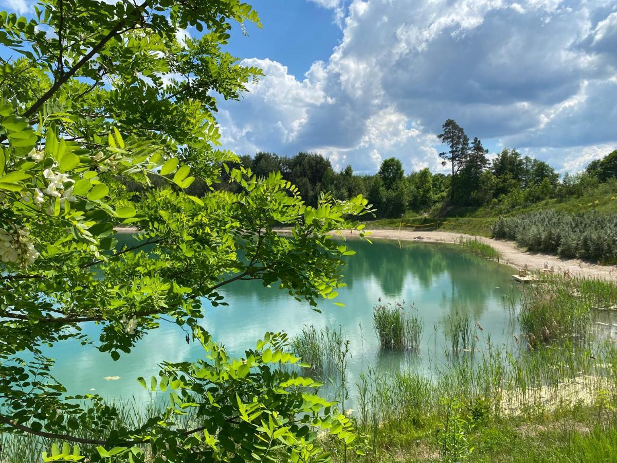 Miedzy Wodami - Domki Na Mazurach Mikołajki Bagian luar foto
